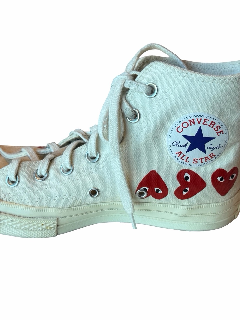 Comme Des Garcons x Chuck Taylor Unisex High-Top Sneakers with Red Heart Motifs - Picture 7 of 9